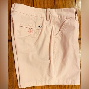 Vineyard Vines women’s Performance Short, pink, size 14, inseam 5 inches